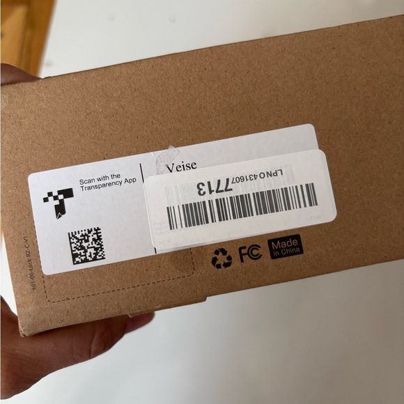 Veise KS02B Fingerprint Deadbolt Lock with Levers - Picture 2 of 3